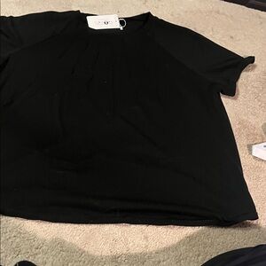 😻PLUS SIZE BEAUTY Rosriss Classic Black Short Sleeve Tee
